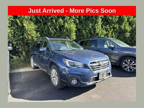 Used 2019 Subaru Outback 2.5i Premium AWD/4WD image 1