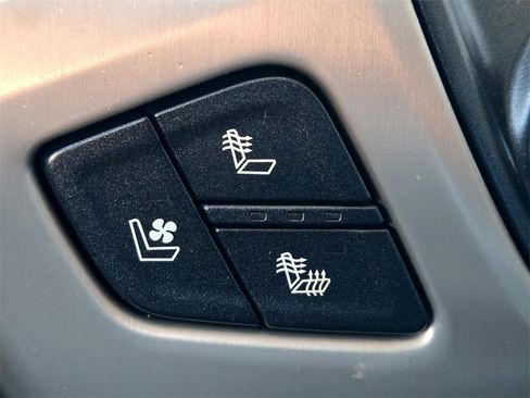 Used 2017 GMC Sierra 1500 Denali w/ Denali Ultimate Package image 23