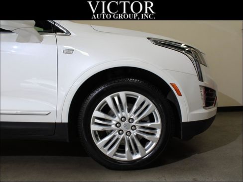 Used 2017 Cadillac XT5 Premium Luxury AWD/4WD image 14