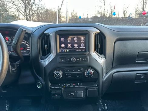 Used 2024 Chevrolet Silverado 1500 Custom image 20