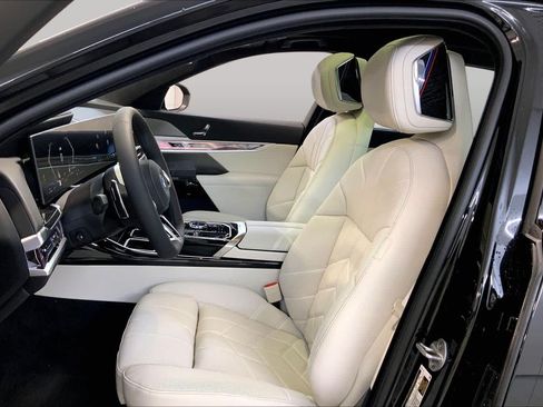 New 2026 BMW 740i xDrive w/ Executive Package AWD/4WD image 9