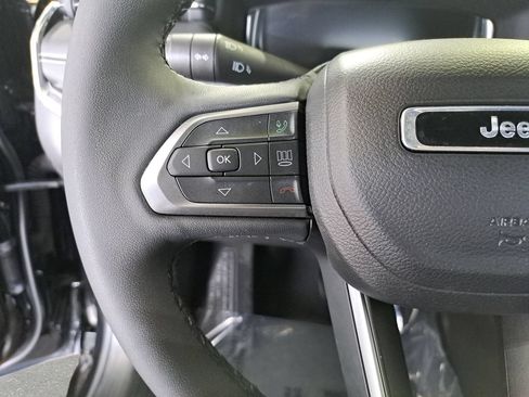Certified 2023 Jeep Compass High Altitude AWD/4WD image 17