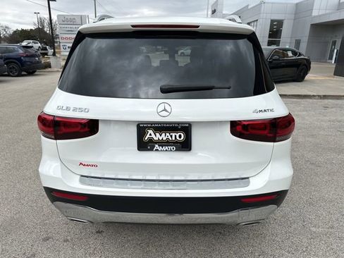 Used 2023 Mercedes-Benz GLB 250 4MATIC image 7