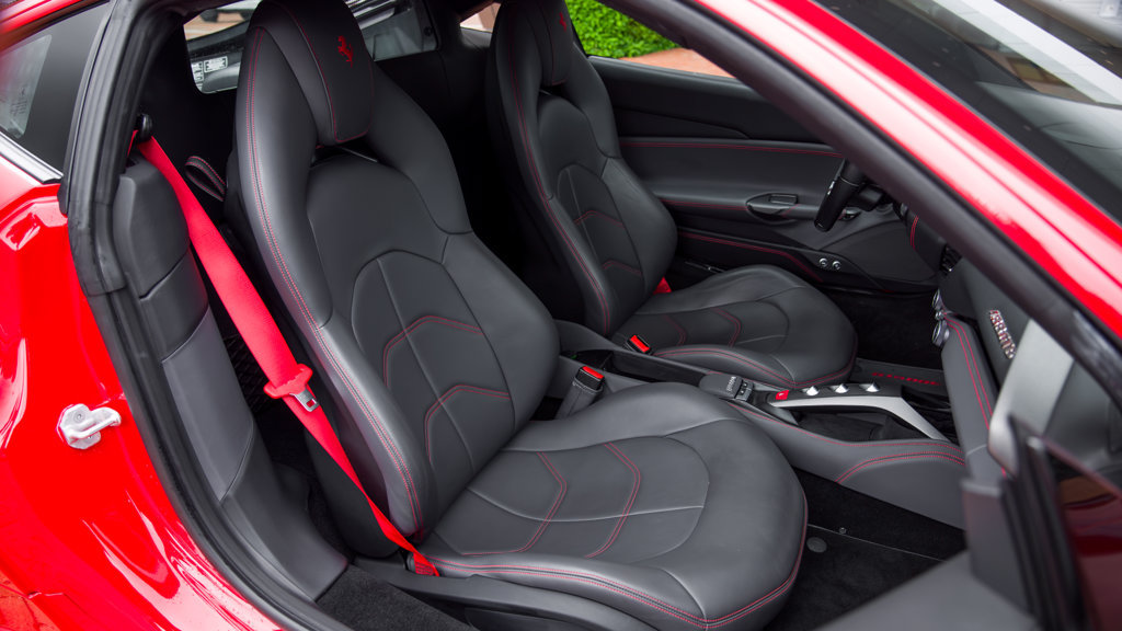 Used 2018 Ferrari 488 GTB RWD image 25