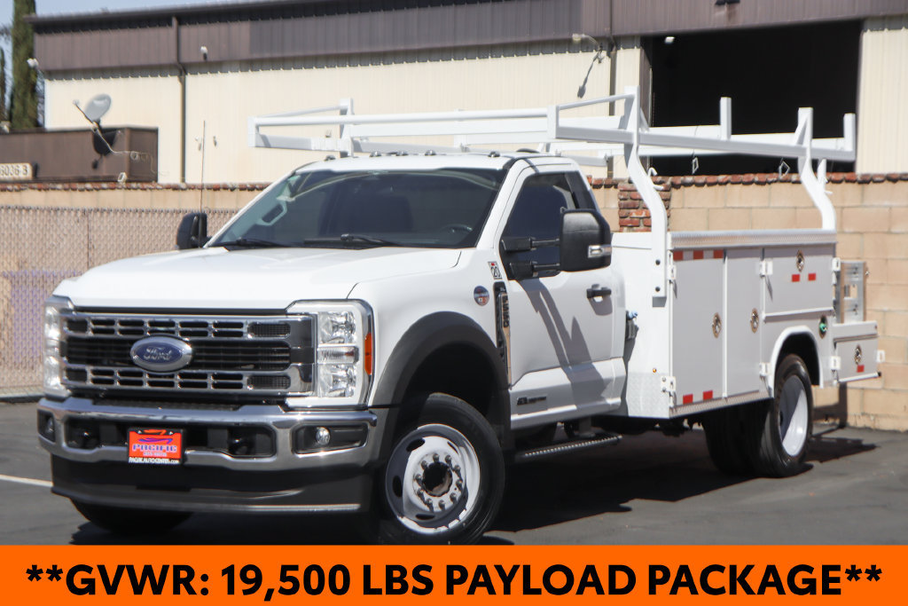Used 2023 Ford F550 2WD Regular Cab Super Duty image 4