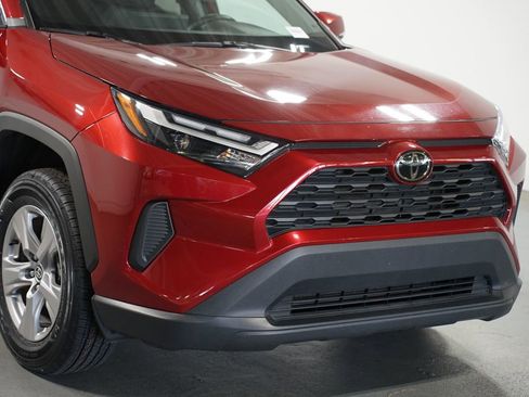 Certified 2025 Toyota RAV4 XLE FWD image 4