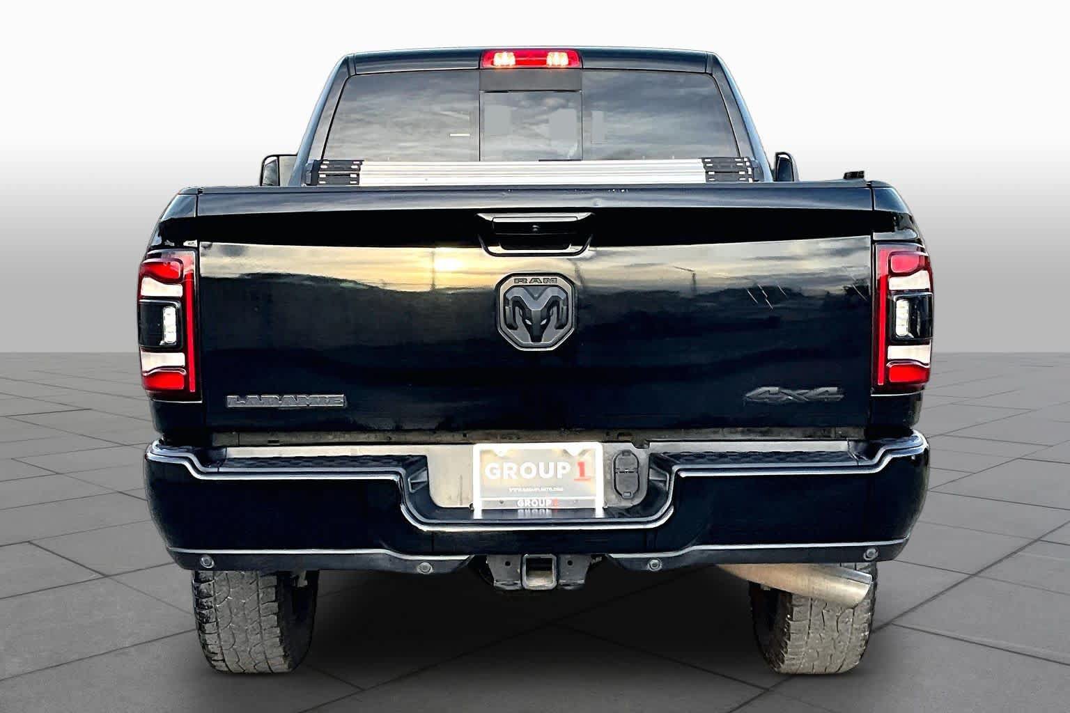 Used 2020 RAM 2500 Laramie w/ Night Edition AWD/4WD image 4