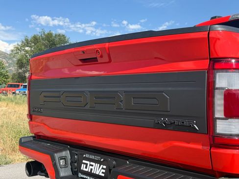 Used 2021 Ford F150 Raptor w/ Equipment Group 801A High AWD/4WD image 15