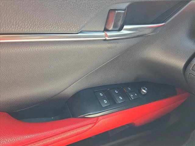 Used 2020 Toyota Camry XSE FWD image 21