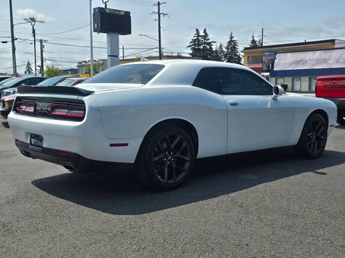 Used 2019 Dodge Challenger SXT w/ Plus Package RWD image 6