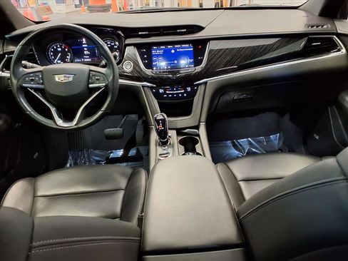 Certified 2022 Cadillac XT6 Premium Luxury w/ Technology Package image 15