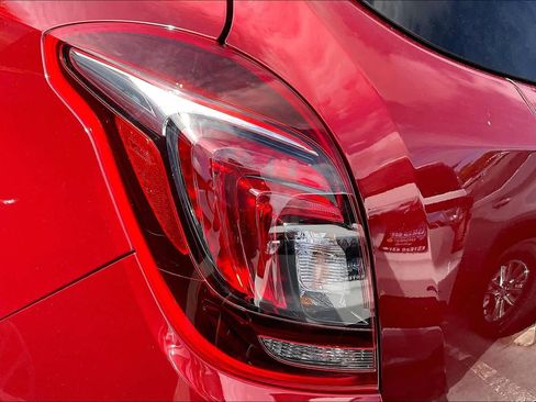 Certified 2022 Buick Encore Preferred w/ Safety Package image 27