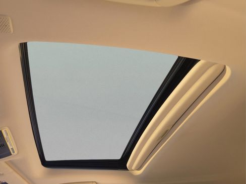 Certified 2021 Lexus RX 450hL Luxury image 25