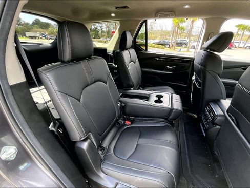 Certified 2025 Honda Pilot EX-L image 48