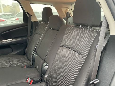 Used 2015 Dodge Journey SXT w/ Flexible Seating Group image 29