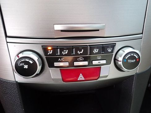 Used 2014 Subaru Legacy 2.5i Premium w/ Moonroof Package image 18