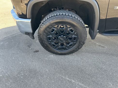 Used 2023 Chevrolet Silverado 3500 LT w/ All Star Edition image 31