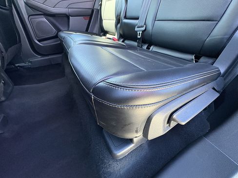 Used 2024 Ford Escape Platinum AWD/4WD image 21