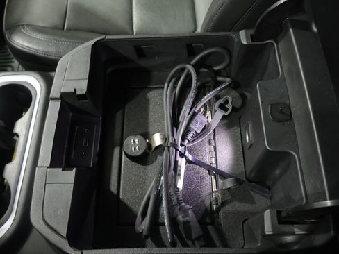 Used 2020 Chevrolet Silverado 3500 LTZ w/ LTZ Premium Package image 31