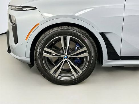 Used 2026 BMW X7 M60i AWD/4WD image 37