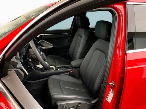 Certified 2025 Audi Q3 2.0T Premium Plus w/ Premium Plus Package AWD/4WD image 8