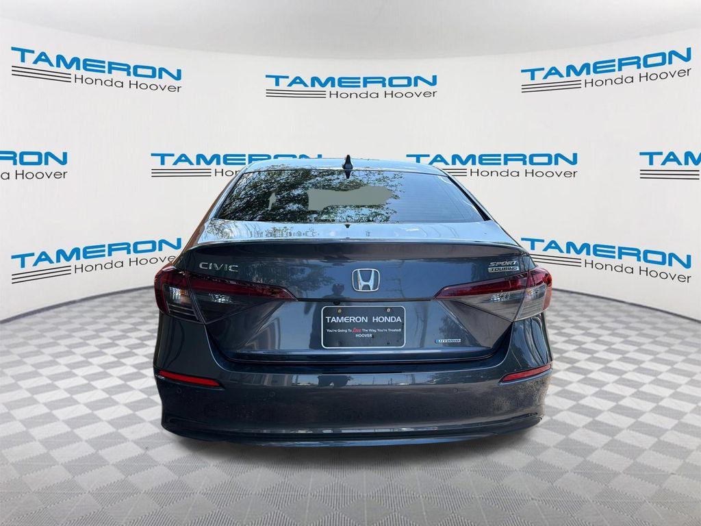 Used 2025 Honda Civic Sport image 4