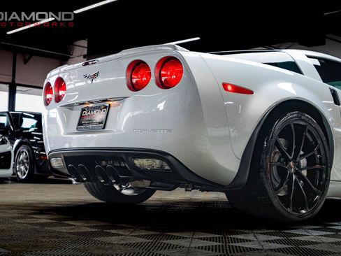 Used 2013 Chevrolet Corvette Z06 w/ 3LZ Preferred Equipment Group RWD image 22
