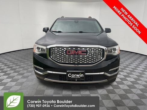 Used 2019 GMC Acadia Denali w/ Technology Package AWD/4WD image 2