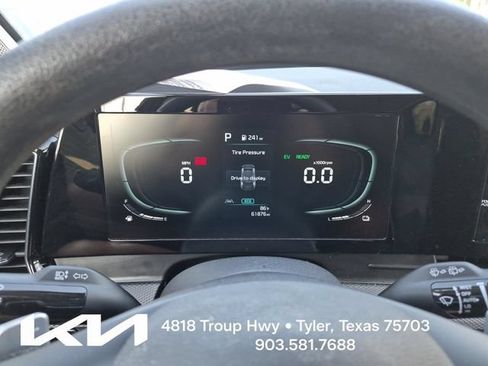 Certified 2025 Kia Sportage LX FWD image 28