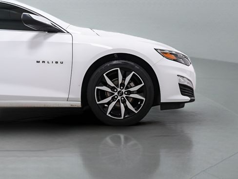 Used 2023 Chevrolet Malibu RS FWD image 7