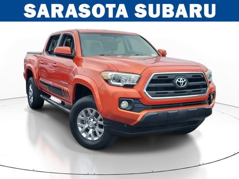 Used 2017 Toyota Tacoma SR5 w/ Tow Package RWD image 1