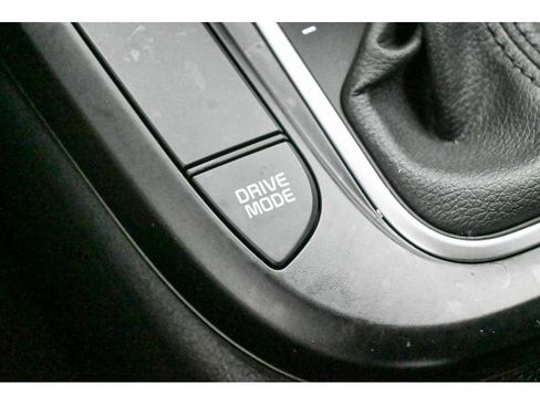 Used 2025 Kia Soul LX image 25