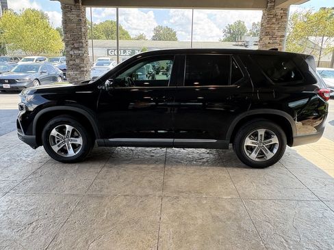 Used 2024 Honda Pilot EX-L image 9