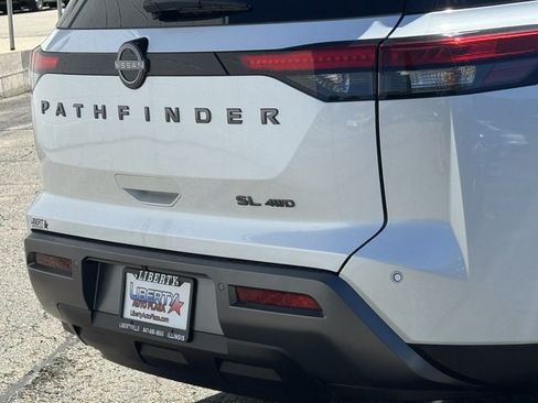 New 2026 Nissan Pathfinder SL AWD/4WD image 19
