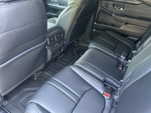 Used 2026 Honda Pilot image 17