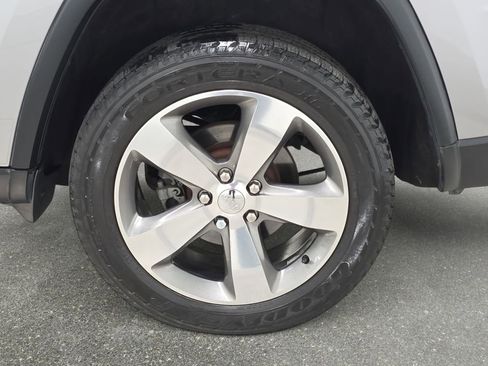 Used 2014 Jeep Grand Cherokee Limited AWD/4WD image 31