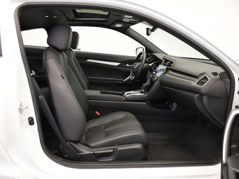 Used 2020 Honda Civic Touring image 43