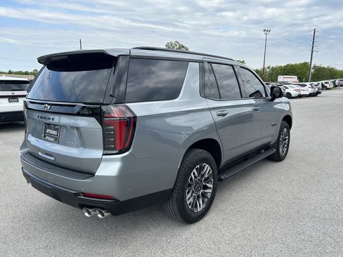 Used 2025 Chevrolet Tahoe Z71 AWD/4WD image 5