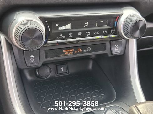 Used 2022 Toyota RAV4 LE AWD/4WD image 19