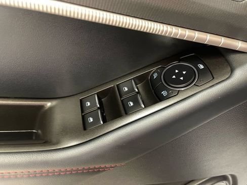 Used 2025 Ford Explorer ST-Line AWD/4WD image 13
