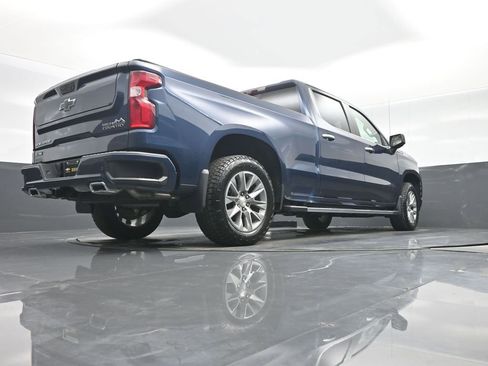 Used 2021 Chevrolet Silverado 1500 High Country w/ Technology Package AWD/4WD image 30