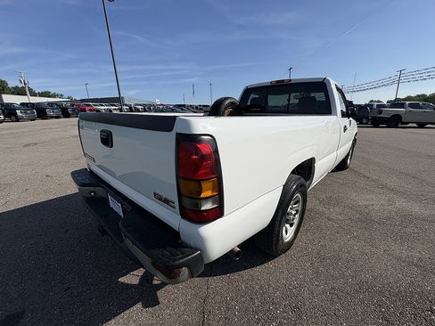 Used 2007 GMC Sierra 1500 W/T RWD image 5