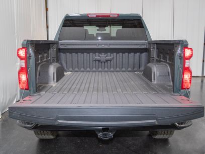 New 2026 Chevrolet Silverado 1500 Custom Trail Boss w/ LPO, Dark Essentials Package