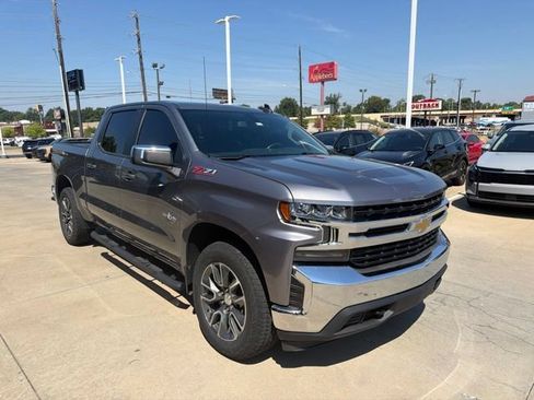 Used 2021 Chevrolet Silverado 1500 LT AWD/4WD image 1