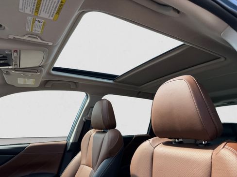 Certified 2023 Subaru Forester Touring AWD/4WD image 17