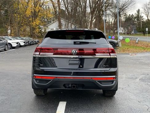 New 2026 Volkswagen Atlas Cross Sport SE image 6