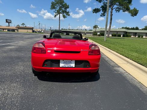 Used 2002 Toyota MR2 RWD image 8