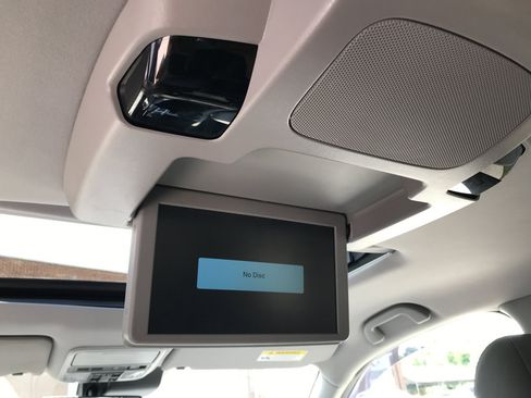 Used 2021 Honda Pilot Touring image 26