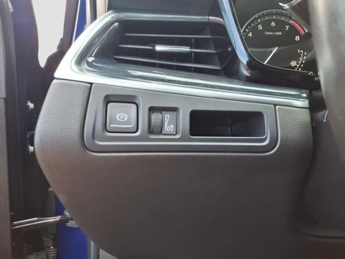 Used 2023 Cadillac XT5 Premium Luxury image 18