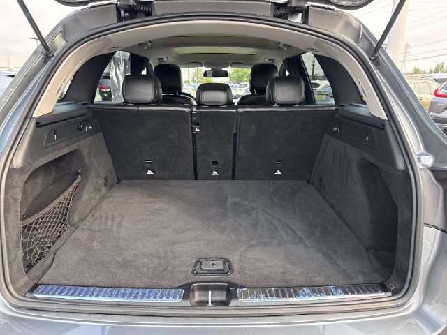 Used 2019 Mercedes-Benz GLC 300 4MATIC image 12